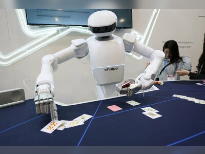 Boston Dynamics Atlas humanoid robot and LG CLOiD home robot: the platform lock-in fight to control Physical AI