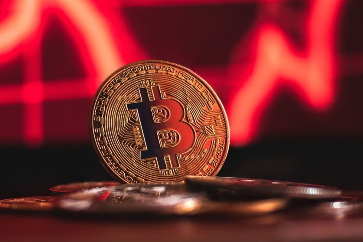 Bitcoin Falls to Lowest Levels Since 2025 Tariff Shock as Risk Appetite Ebbs