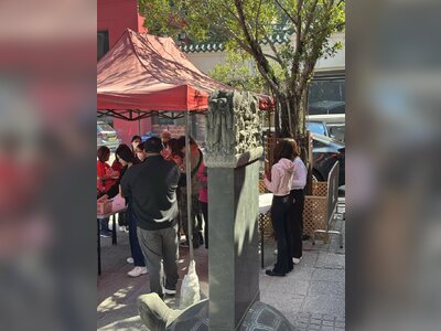 BLACKPINK’s Lisa Visits Che Kung Temple in Hong Kong to Embrace Her Spiritual Side