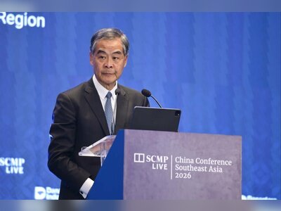 Former Hong Kong Leader Says China Remains ‘A Pair of Steady Hands’ in Times of Global Uncertainty