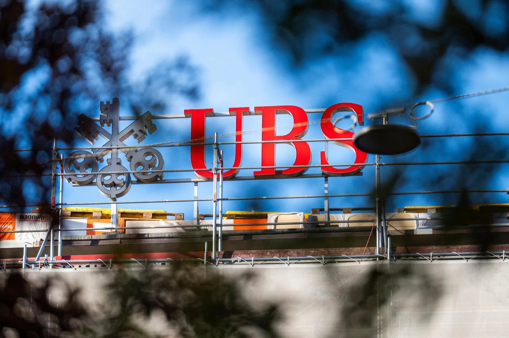 UBS to Recruit Fifty Wealth Bankers in Hong Kong as Asian Wealth Business Expands