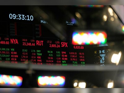 Hong Kong Shares Retreat Again as US-Iran Conflict Dampens Investor Confidence