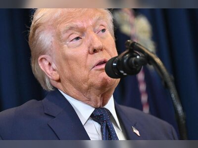 Hong Kong Stocks Rebound as Oil Prices Slide After Trump Signals Iran War Could End Soon