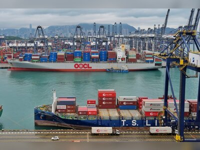 Hong Kong Exporters Squeezed as US Orders Fall Amid Oil Shock and Trade Disruptions