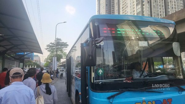 Thailand Considers Bus Fare Increase While Holding Prices Steady Through Songkran