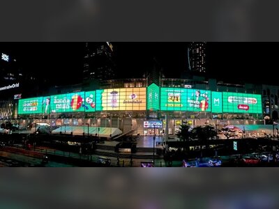 Bangkok Unveils Asia’s Largest Transparent LED Screen at CentralWorld