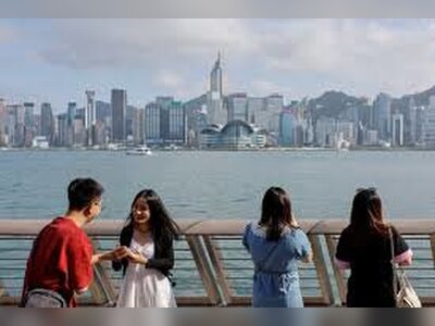 Hong Kong Positions Itself as Stable Global Hub in Competition with Dubai