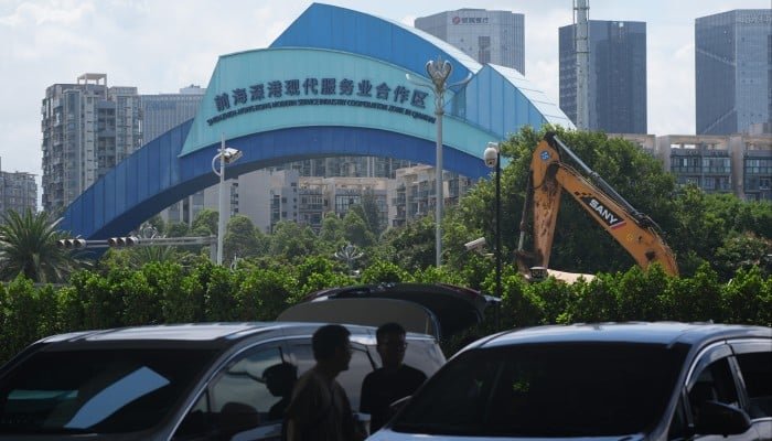 Hong Kong Urged to Accelerate Integration Efforts with Shenzhen by Removing Key Barriers