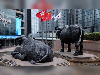 Huaqin shares surge on Hong Kong debut after $581 million IPO amid strong tech listing demand