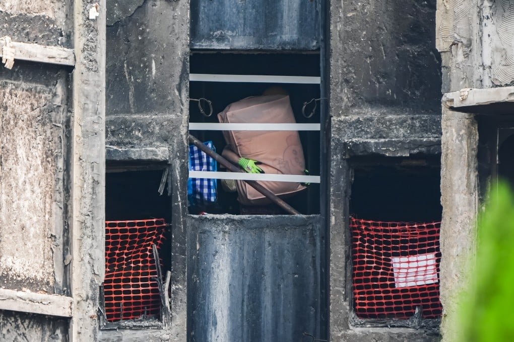 Wang Fuk Court Residents Endure Long Stair Climb to Salvage Family Possessions
