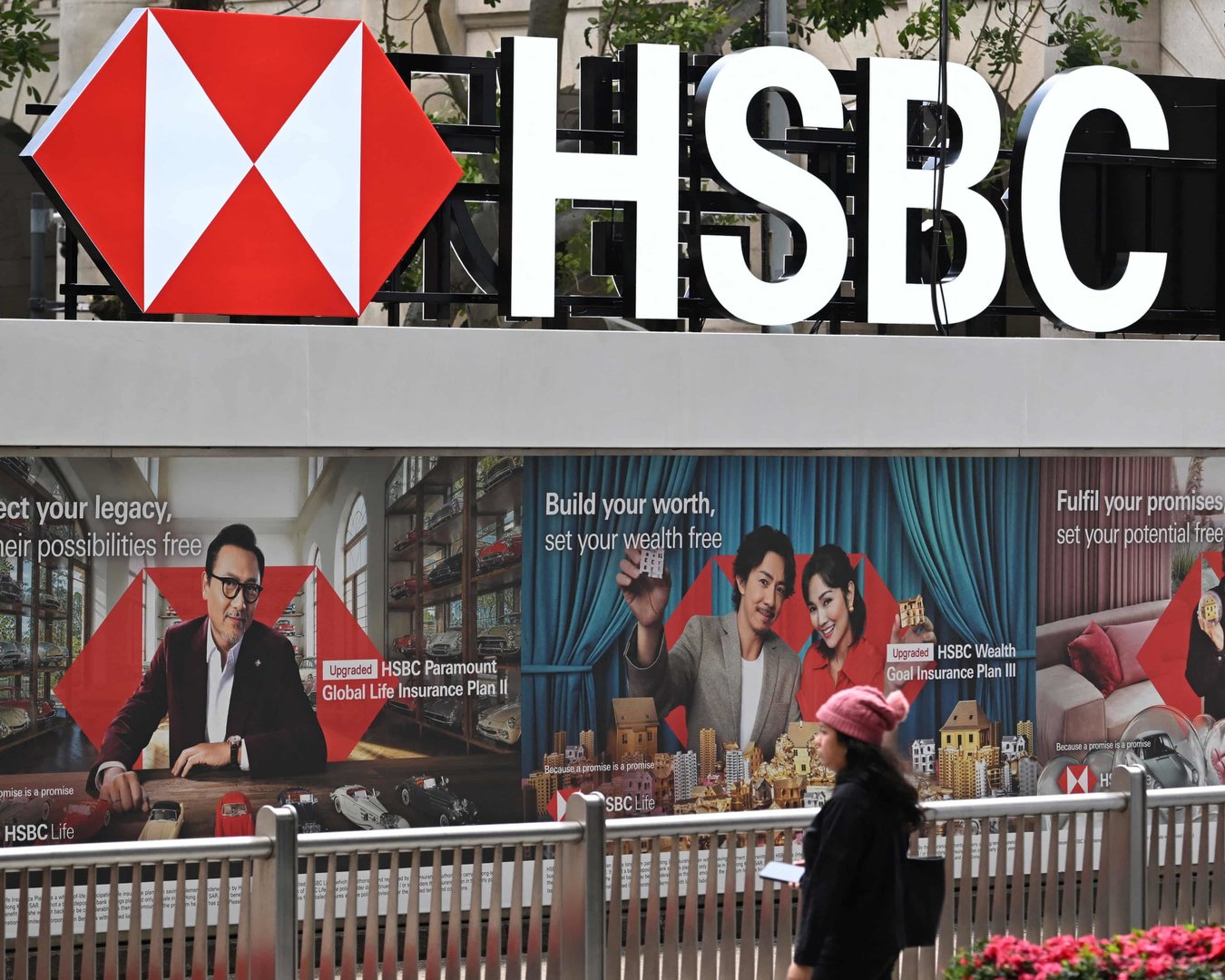 HSBC reviews Hong Kong school-fee perk for bankers as cost-cutting drive intensifies