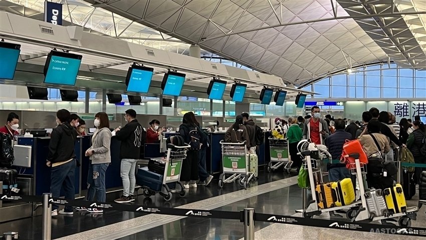 Hong Kong Airport Traffic Surges 20% as Regional Routes Dominate Global Aviation Rankings