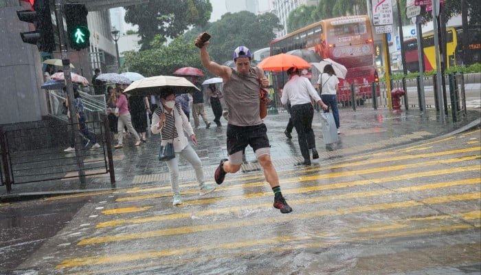 Hong Kong Issues Amber Rainstorm Warning as Thunderstorms and Strong Gusts Disrupt City
