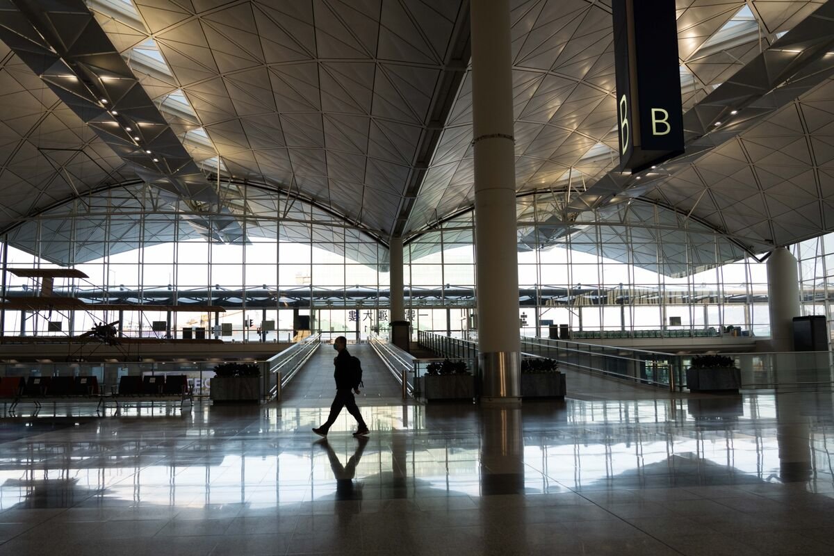 Hong Kong Airport Turns to Local Debt Markets With US$1.9 Billion Financing Plan