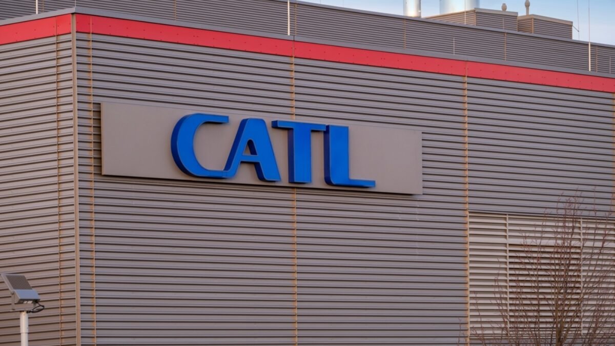 CATL Raises Five Billion Dollars in Hong Kong to Accelerate Global EV Battery Expansion