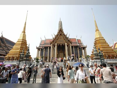 Thailand’s Visa Strategy Fuels Tourism Surge, But Regional Competition and Policy Strain Are Rising