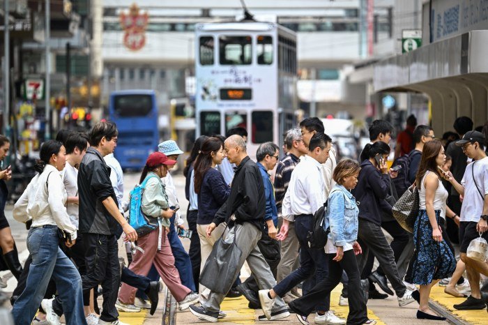 Hong Kong Growth Rebounds Sharply, Marking Strongest Expansion in Nearly Five Years