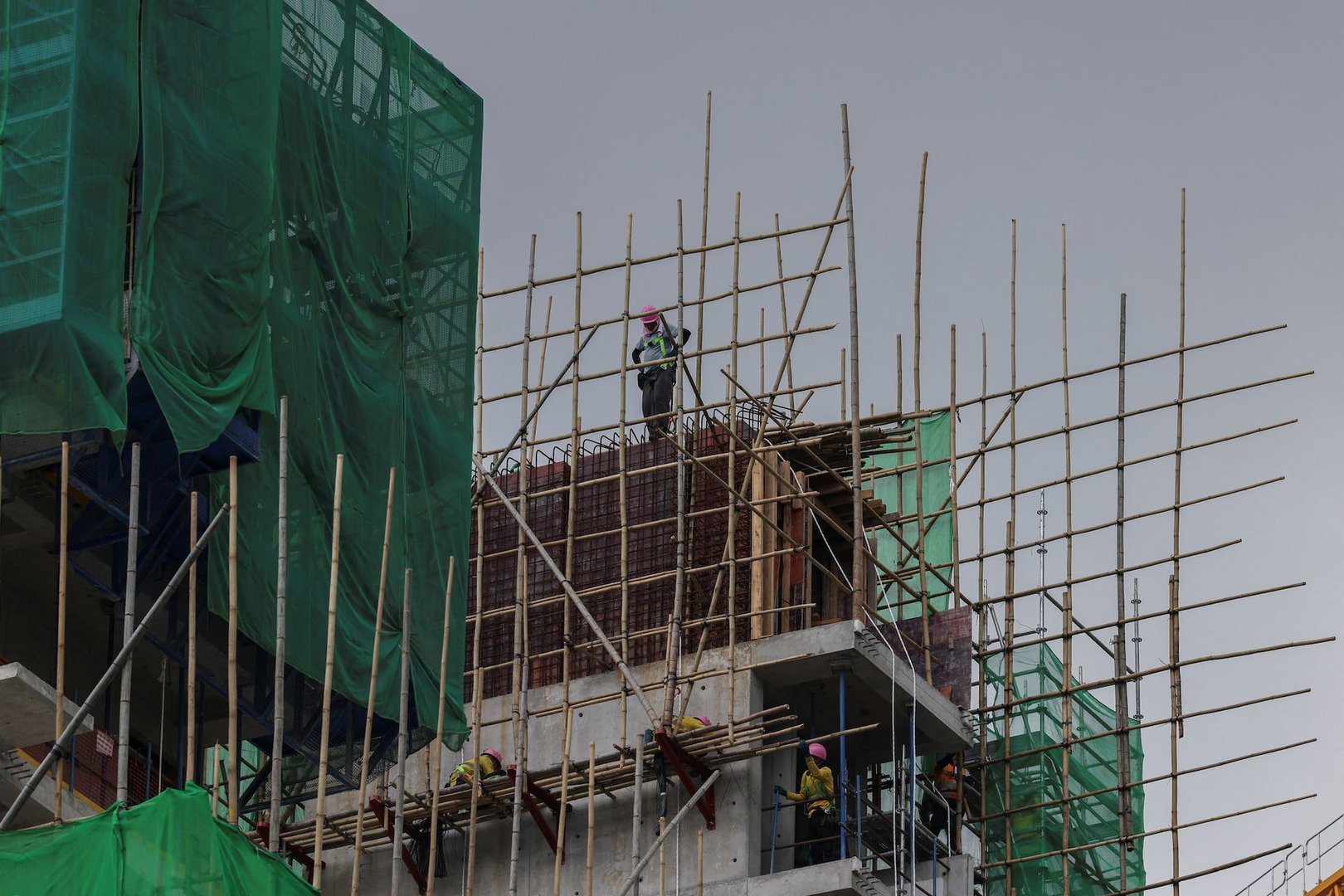Mainland Buyers Drive Hong Kong Housing Surge to Two-Year High