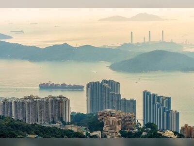 Hong Kong’s Push to Reclaim Its Status as a Global Port Hub Faces Structural Pressure
