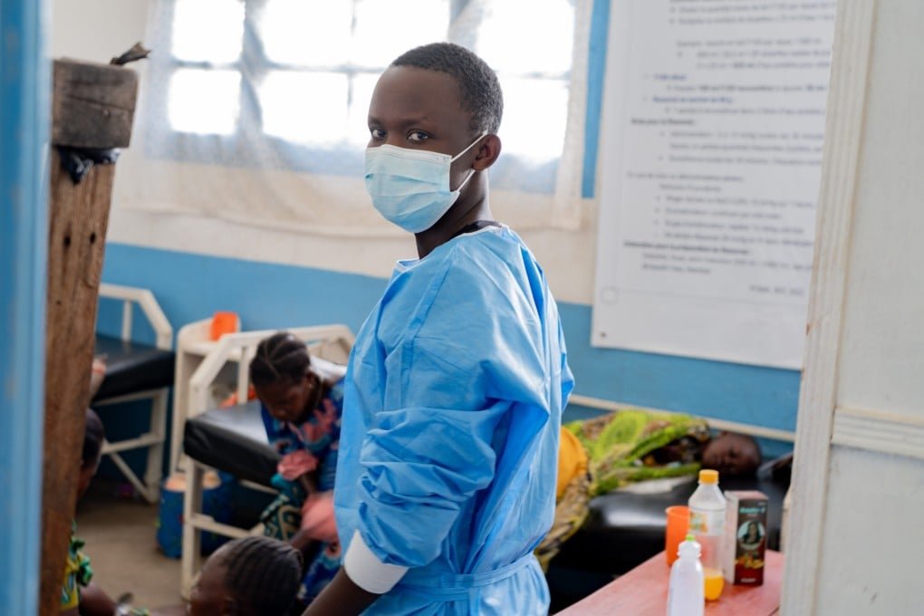Hong Kong Tightens Airport Screening After WHO Declares Ebola Emergency in Africa