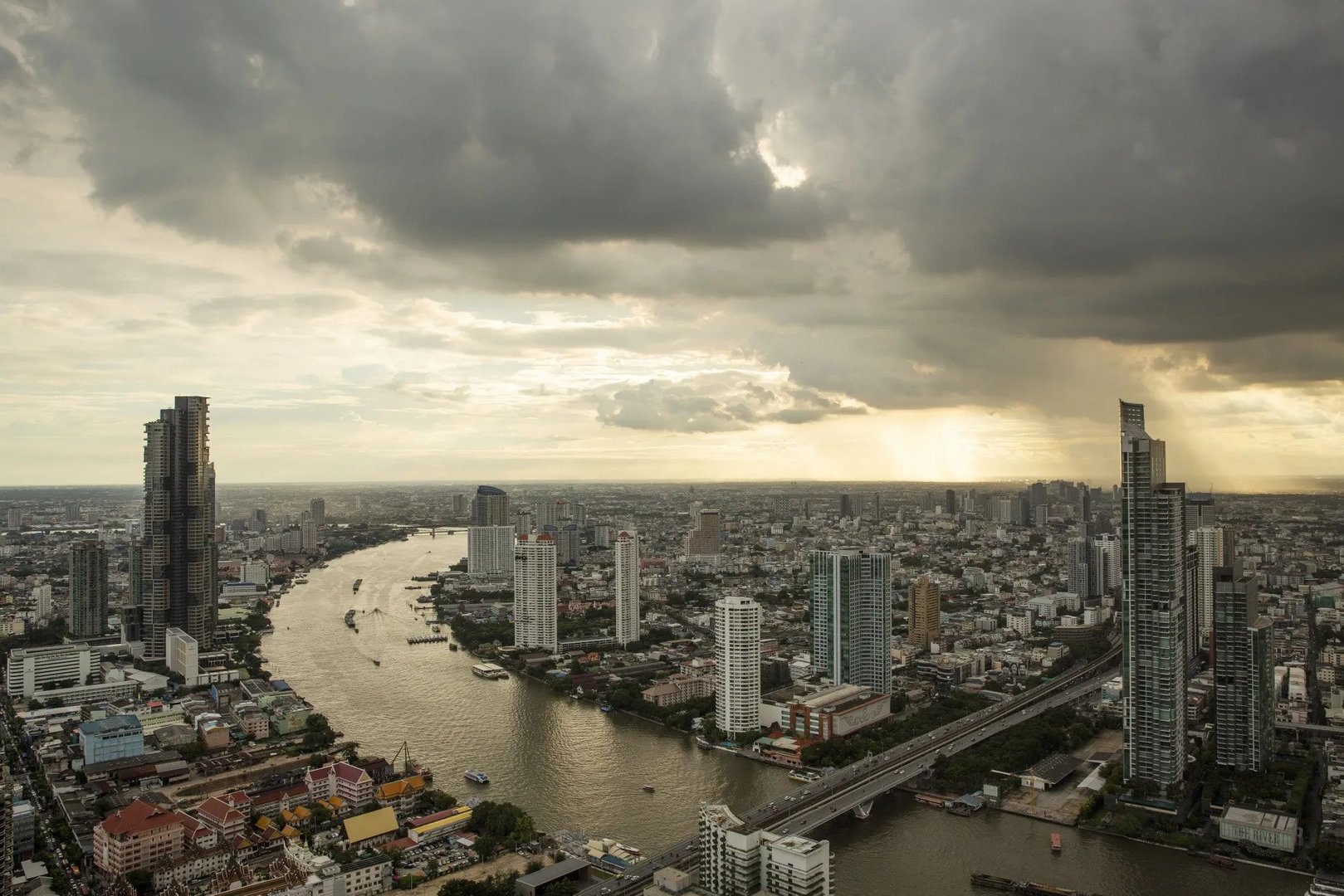 Thailand Moves to Slash 7,000 Business Rules in Bid to Boost Foreign Investment