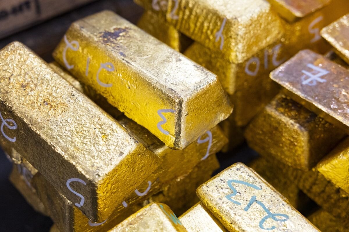 Hong Kong Moves to Launch Gold Clearing System to Compete in Global Bullion Trade