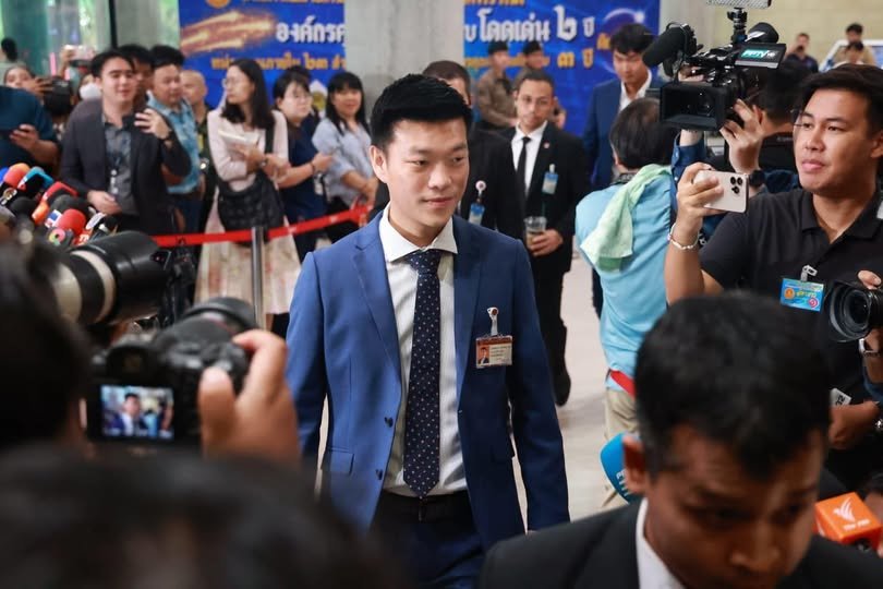 Thai Opposition Leader Escalates Criticism of Establishment Influence in Politics