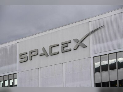 SpaceX Secondary Share Sale Seen as Limited Risk to Hong Kong IPO Momentum